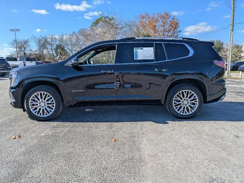 2025 GMC Acadia Denali