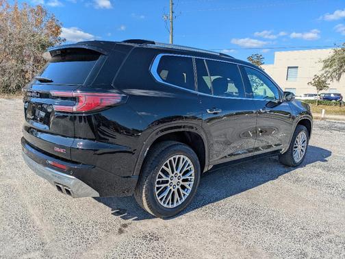 2025 GMC Acadia Denali