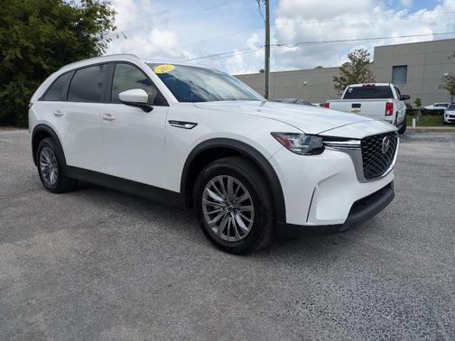 Rhodium White Premium 2025 Mazda CX-90 SE