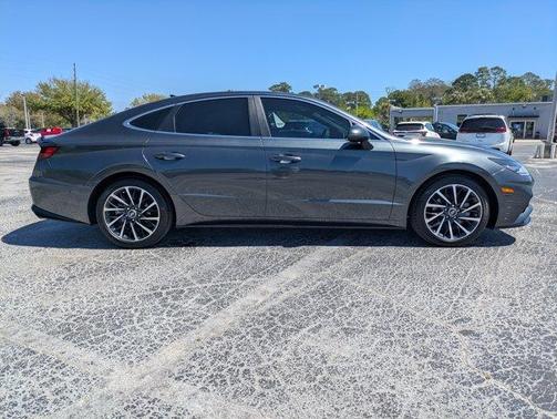 2023 Hyundai SONATA Limited