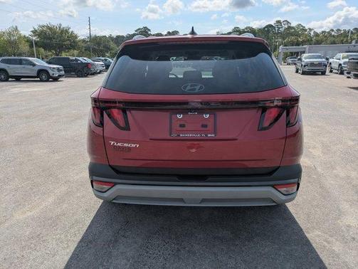 Red 2025 Hyundai TUCSON SEL
