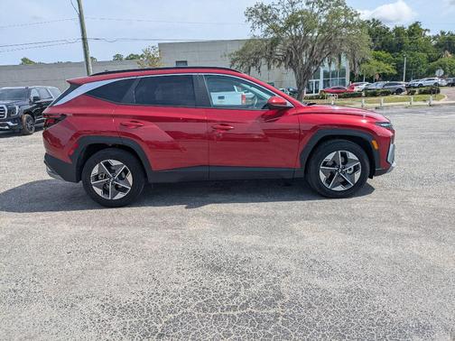 Red 2025 Hyundai TUCSON SEL