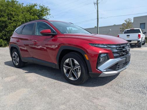 Red 2025 Hyundai TUCSON SEL