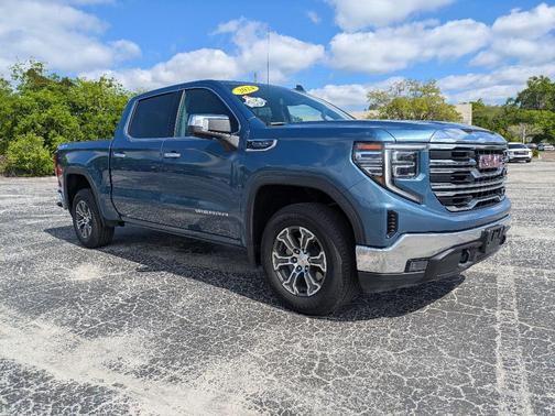 2024 GMC Sierra 1500 SLT