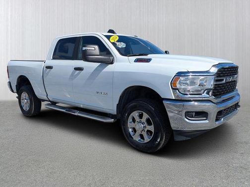 Bright White Clearcoat 2024 RAM 2500 Big Horn