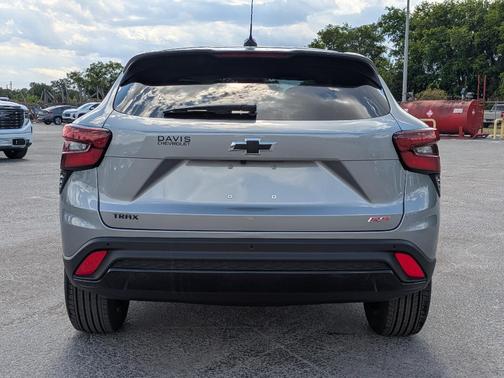 Gray 2026 Chevrolet Trax 1RS
