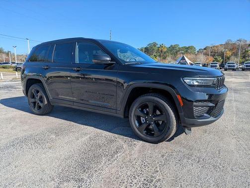 2023 Jeep Grand Cherokee Altitude