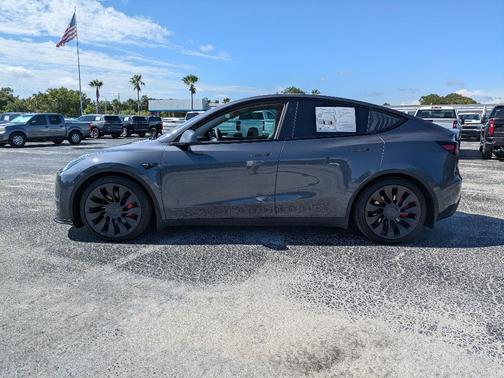 2023 Tesla Model Y Performance