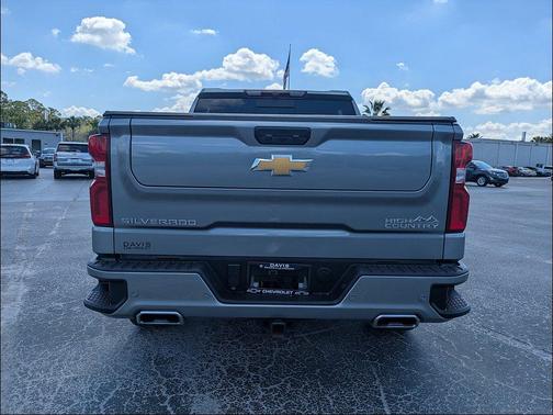 Sterling Gray Metallic 2024 Chevrolet Silverado 1500 High Country