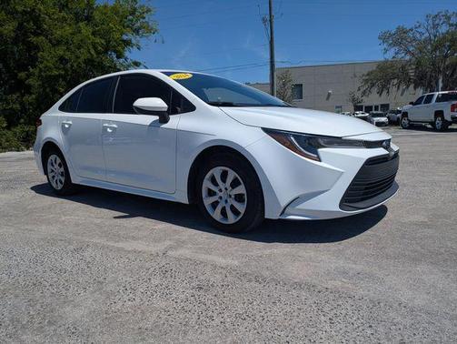 Ice 2024 Toyota Corolla LE