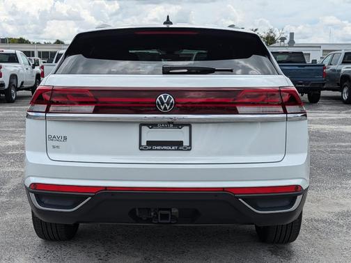 2025 Volkswagen Atlas Cross Sport 2.0T SE w/Technology