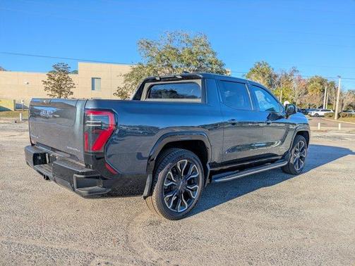 2025 GMC Sierra EV Denali