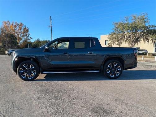 2025 GMC Sierra EV Denali