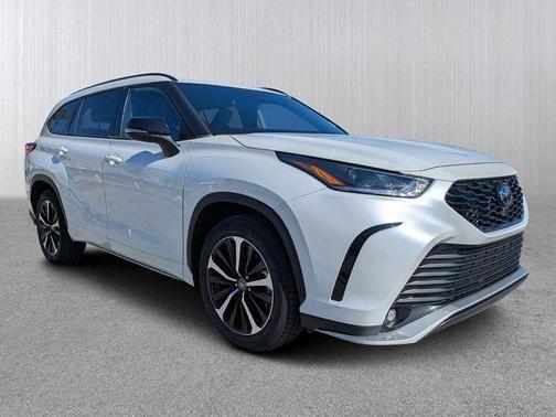 2022 Toyota Highlander XSE