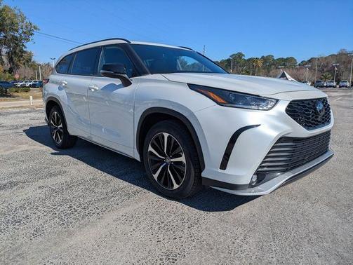2022 Toyota Highlander XSE