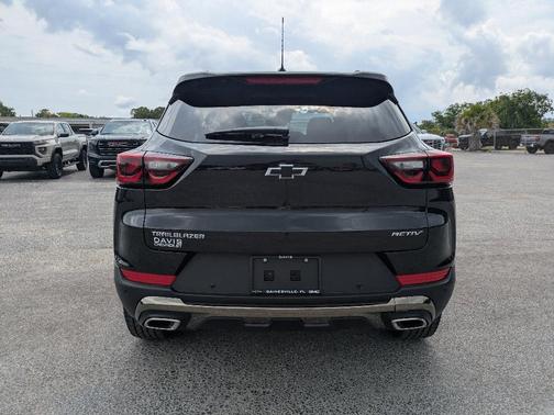 Black 2026 Chevrolet Trailblazer ACTIV