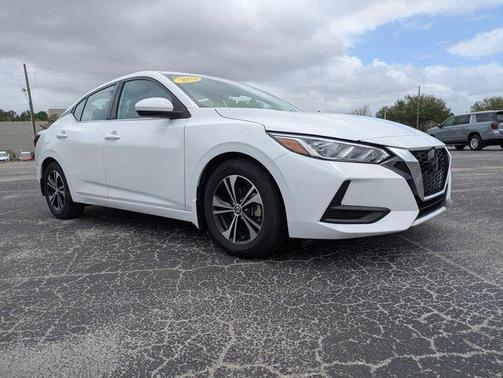 Cloud White 2022 Nissan Sentra SV