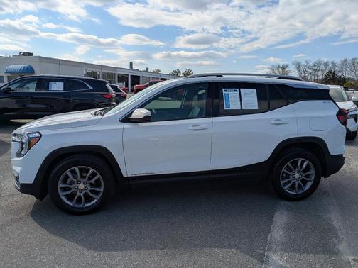 2024 GMC Terrain SLT
