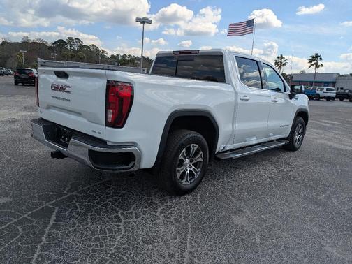 2025 GMC Sierra 1500 SLE