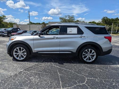 2022 Ford Explorer Platinum