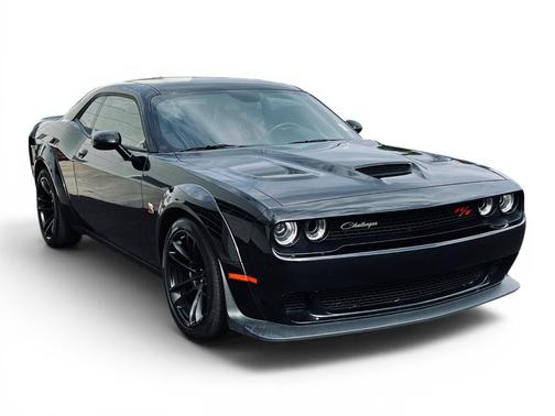 Pitch Black Clearcoat 2023 Dodge Challenger R/T Scat Pack