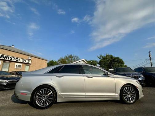 2017 Lincoln MKZ Base