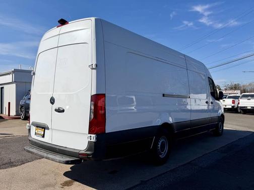 2021 Mercedes-Benz Sprinter 2500 High Roof