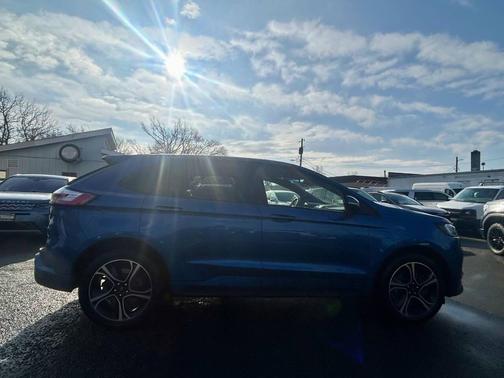 2019 Ford Edge ST