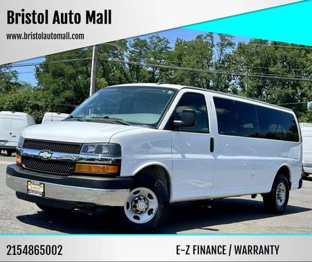 Summit White 2016 Chevrolet Express 3500 LT