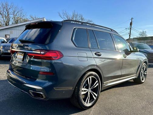 2020 BMW X7 M50i
