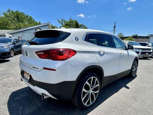 White 2018 BMW X2 xDrive28i
