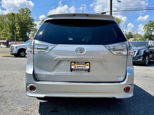 2014 Toyota Sienna SE