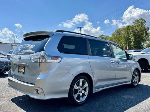 2014 Toyota Sienna SE