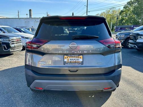 Gray 2022 Nissan Rogue S