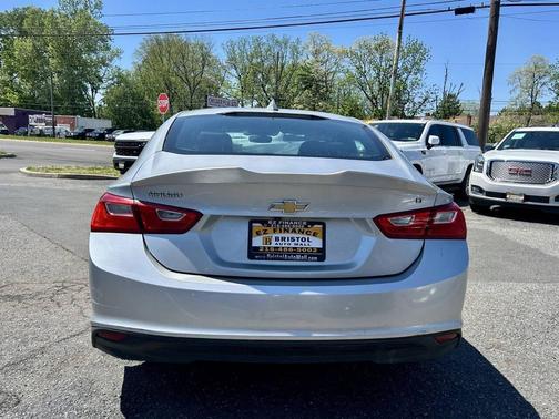 Silver Ice Metallic 2016 Chevrolet Malibu 1LT