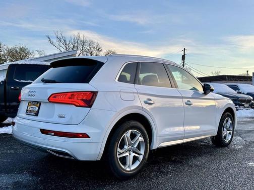 2018 Audi Q5 2.0T Premium Plus
