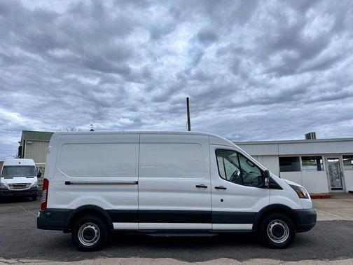 2018 Ford Transit-250 Base