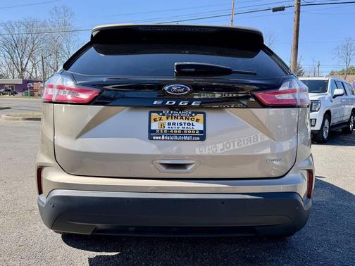 2021 Ford Edge SE