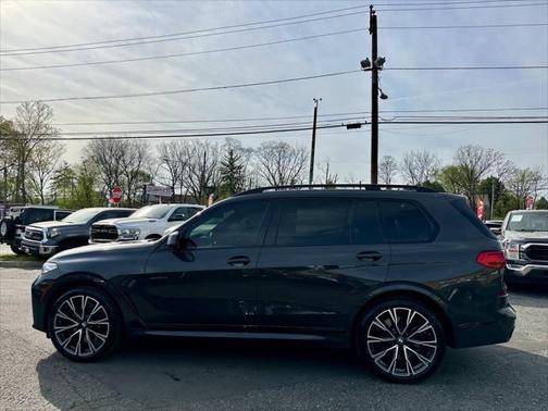 2021 BMW X7 M50i