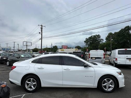 2018 Chevrolet Malibu 1LS