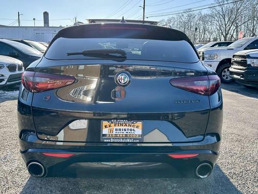 2021 Alfa Romeo Stelvio Ti Sport