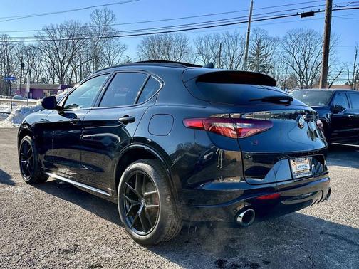 2021 Alfa Romeo Stelvio Ti Sport