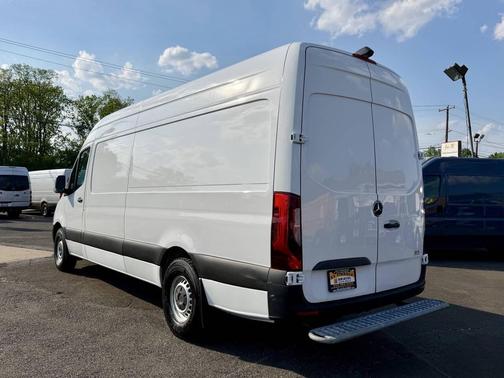 White 2019 Mercedes-Benz Sprinter 2500 High Roof