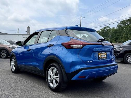 Electric Blue Metallic 2023 Nissan Kicks S