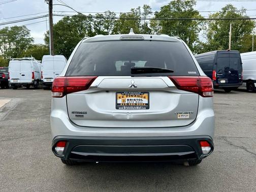 2018 Mitsubishi Outlander LE