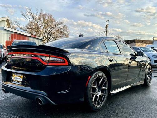 2016 Dodge Charger R/T Scat Pack