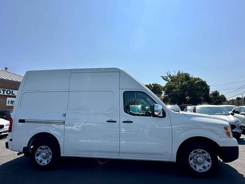 2018 Nissan NV Cargo NV2500 HD SV V8