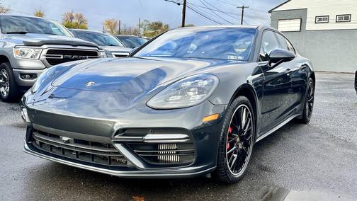 2017 Porsche Panamera Turbo