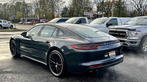 2017 Porsche Panamera Turbo
