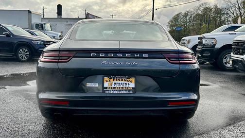 2017 Porsche Panamera Turbo